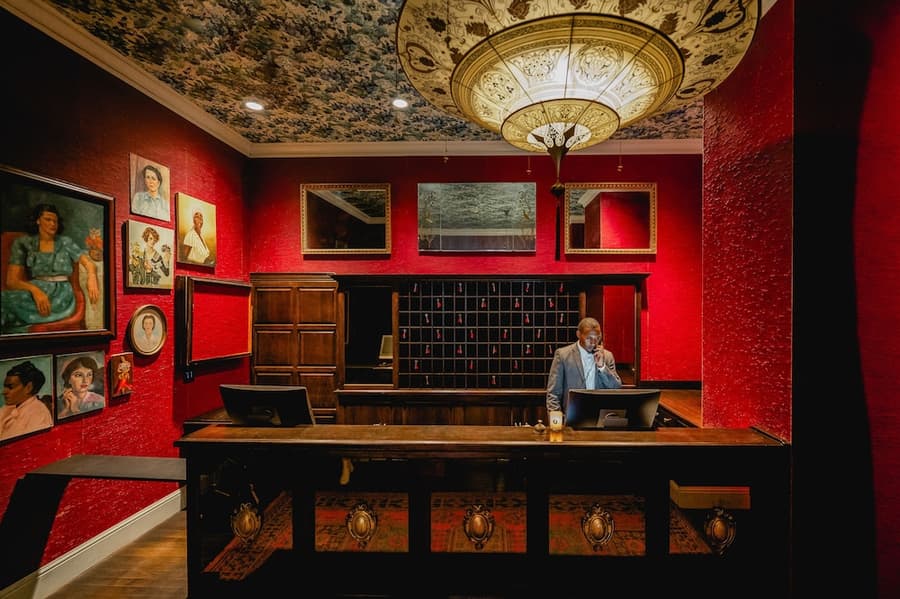 The Pontchartrain Hotel