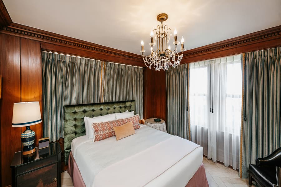 The Pontchartrain Hotel