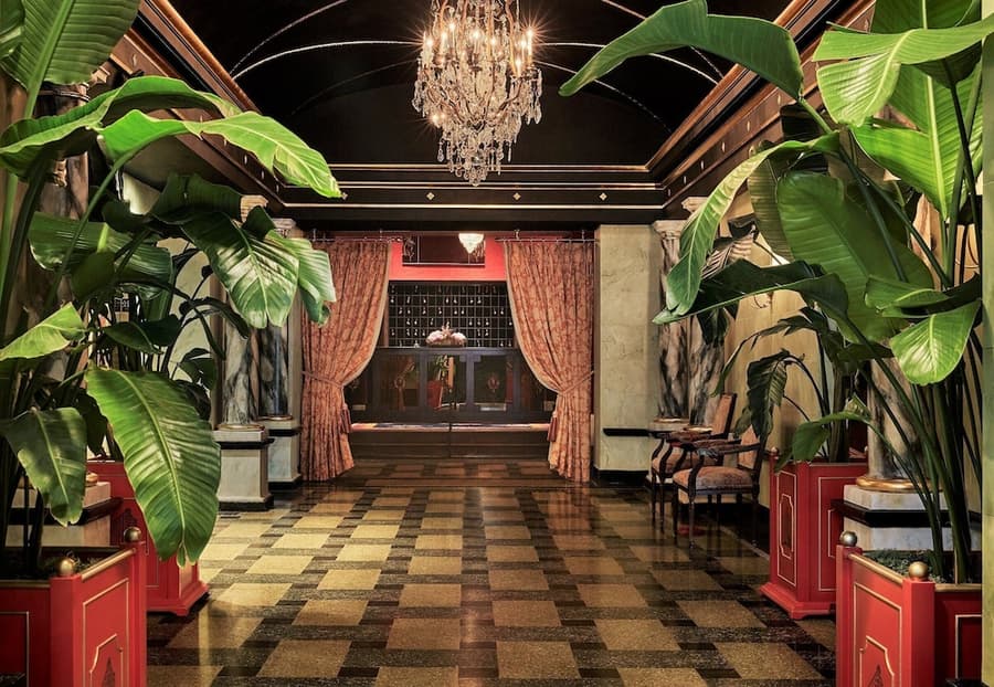 The Pontchartrain Hotel
