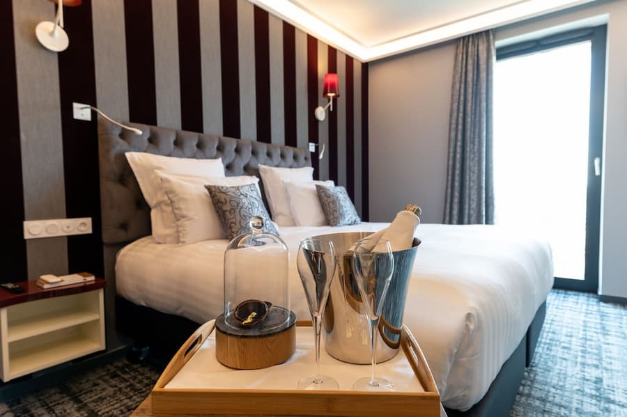 Hotel Dali Val d'Europe, Tapestry Collection by Hilton
