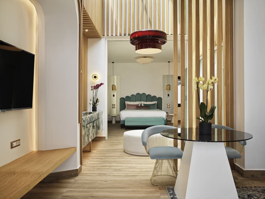 Cresanto Luxury Suites