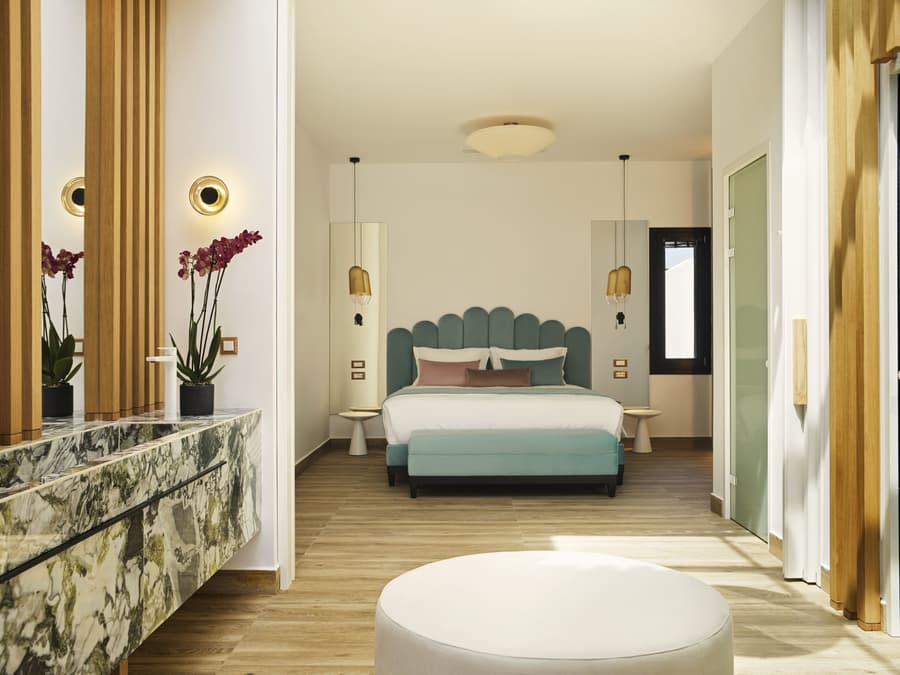 Cresanto Luxury Suites