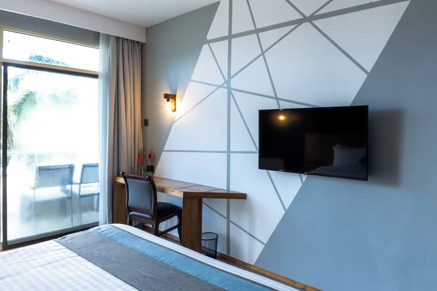 Giraffe Beach Hotel