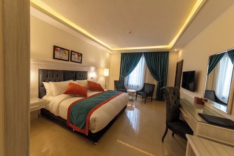 Petra Canyon Hotel