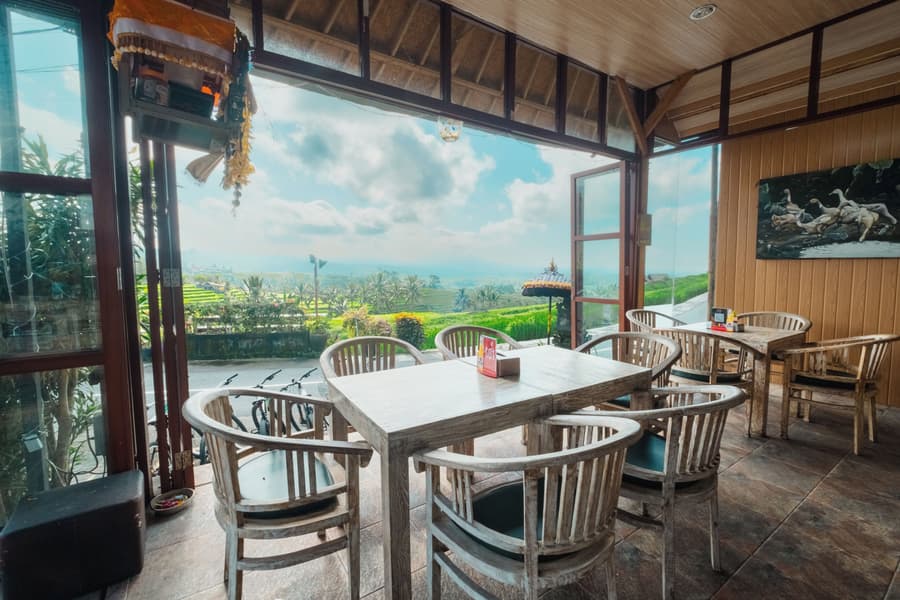 Bhuana Agung Villa & Restaurant
