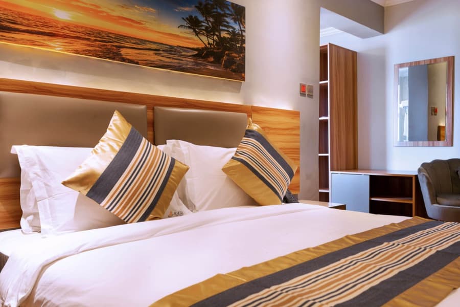 Raha Suites