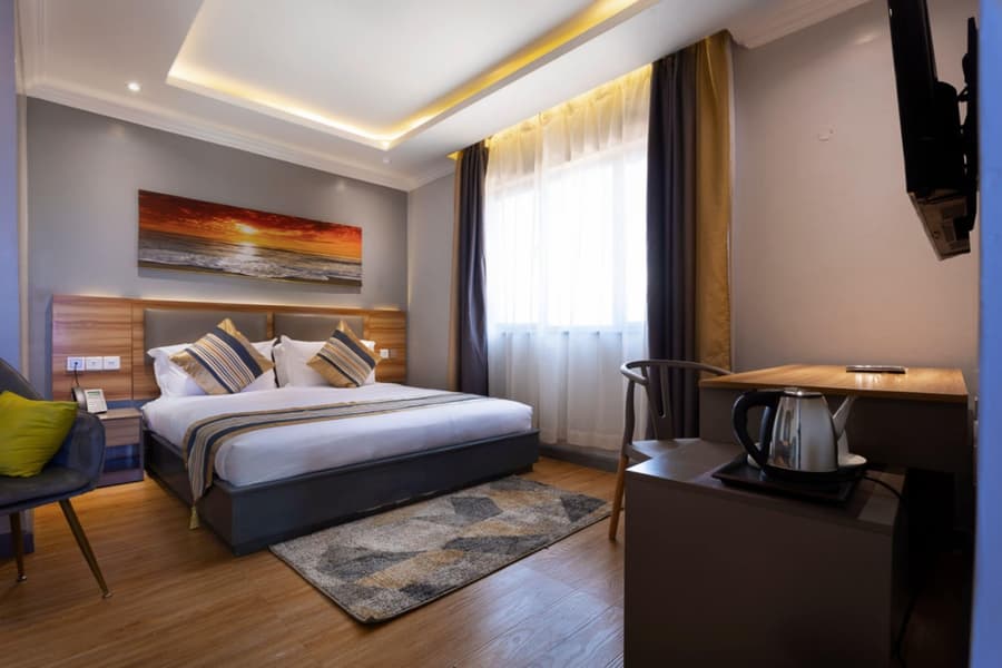 Raha Suites