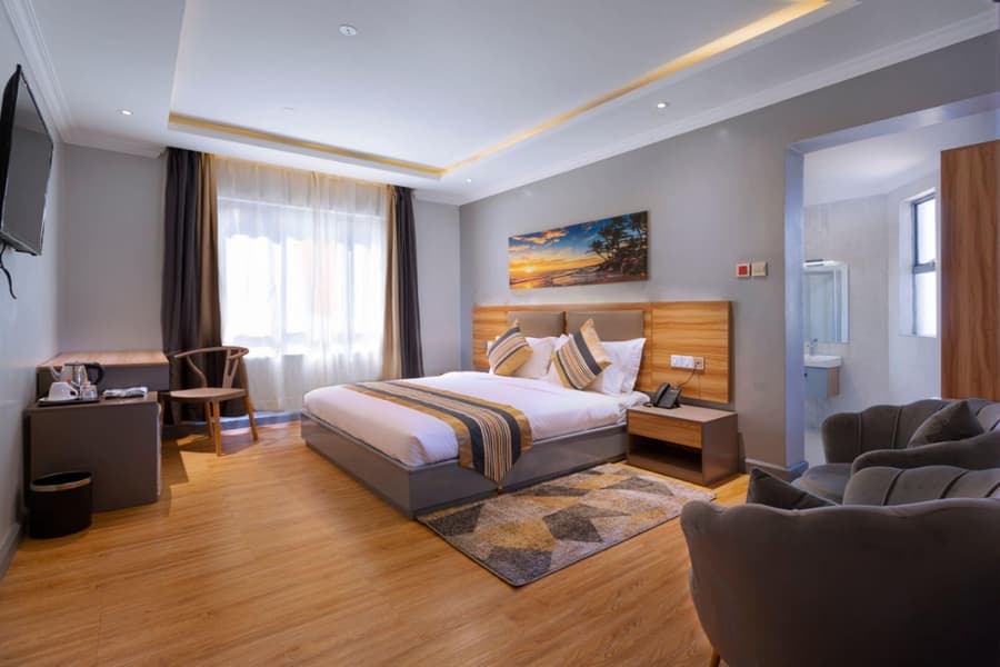 Raha Suites