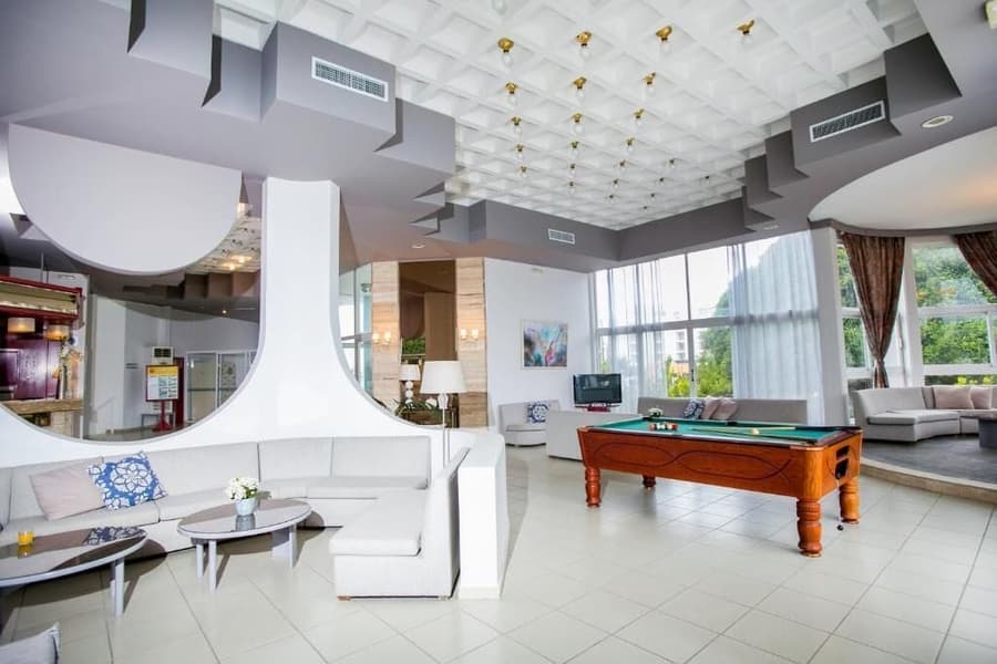 Happy Days Hotel