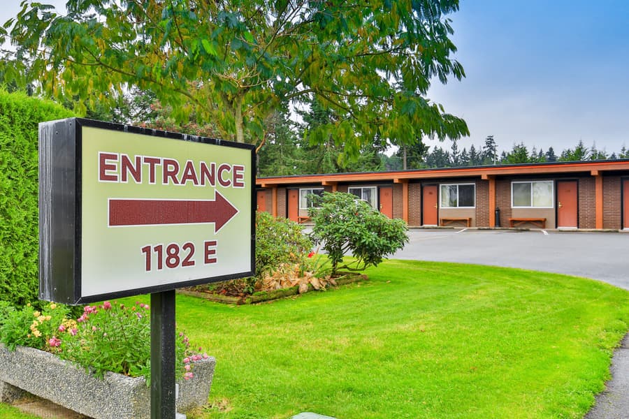 Arbutus Grove Motel