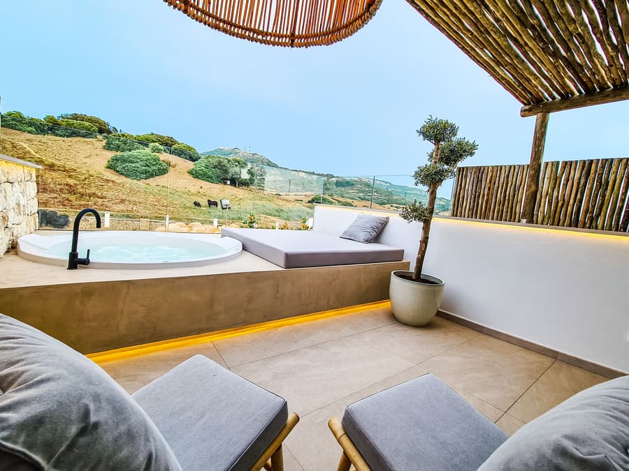 S Estancia Suites