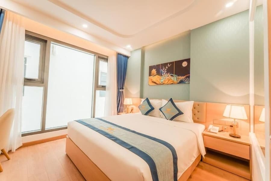 Canary Gold Hotel Quy Nhơn, Beachfront