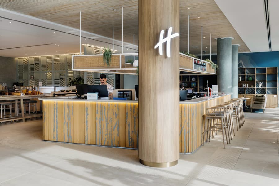 Holiday Inn & Suites Sunshine Coast by IHG