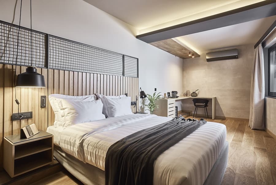 Cama Luxury Suites Glyfada