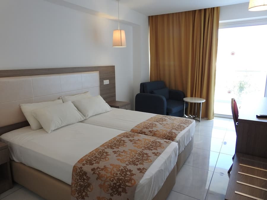 Corfu Hotel