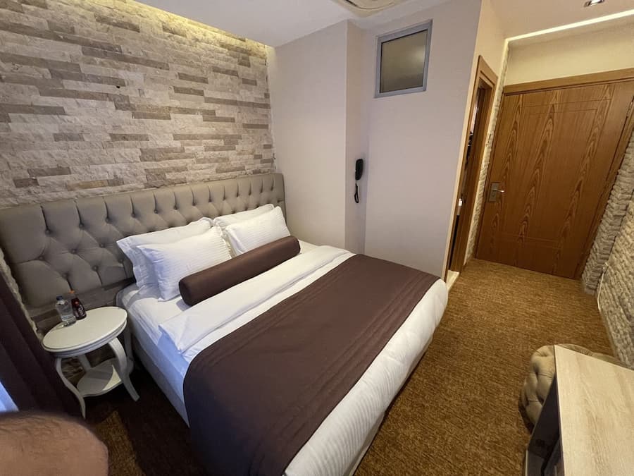 Weingart Seaside Hotel