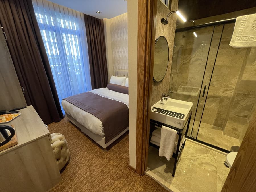 Weingart Seaside Hotel