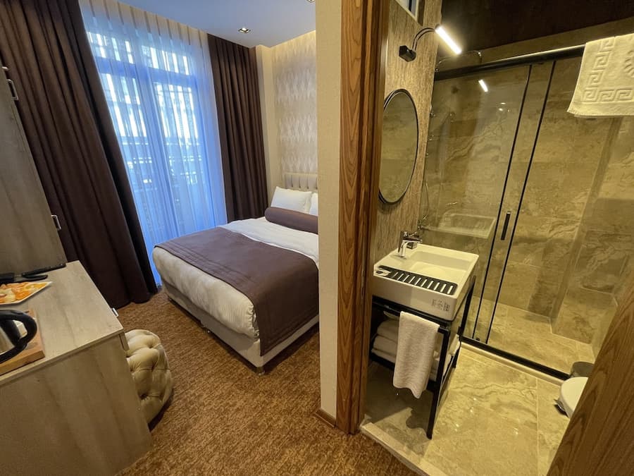 Weingart Seaside Hotel