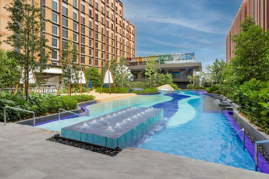 M Resort & Hotel