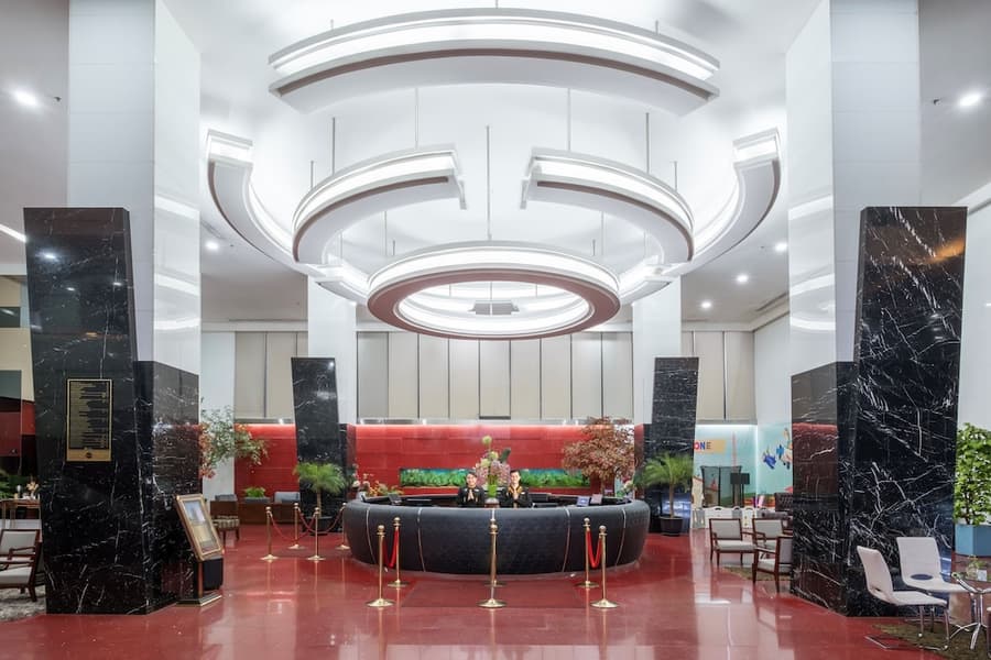 Merlynn Park Hotel