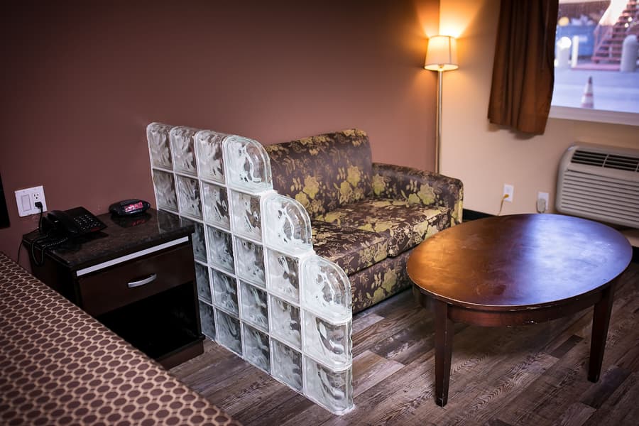 Rodeway Inn & Suites Bellflower