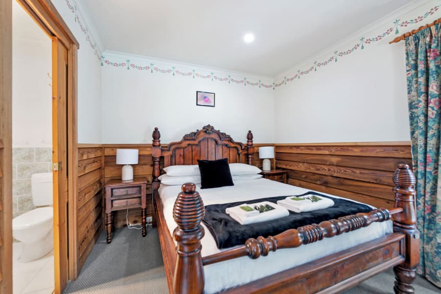 Cradle Forest Inn