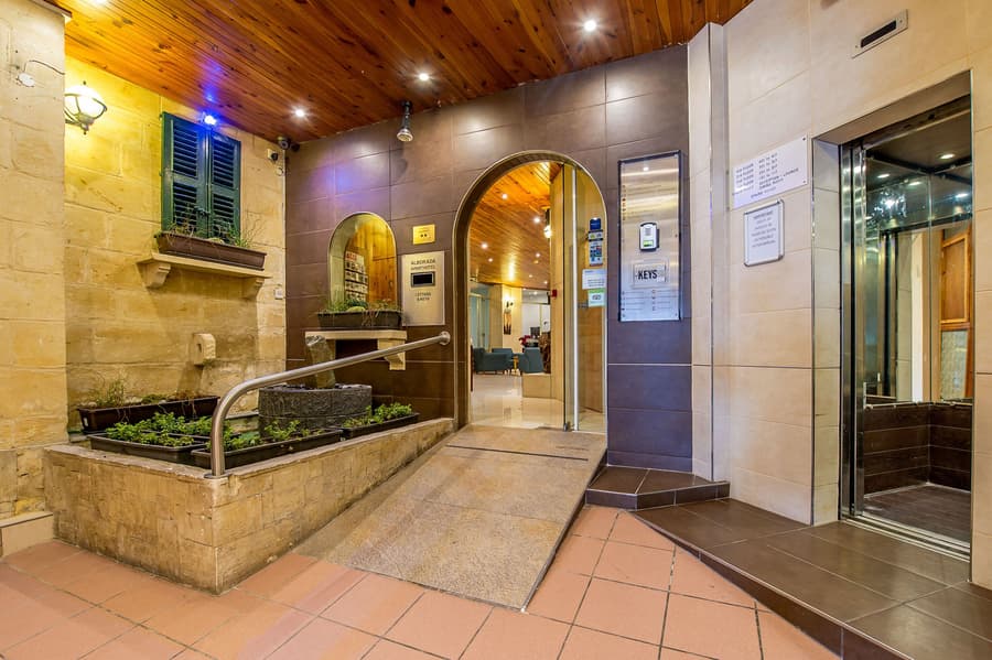 Alborada Aparthotel