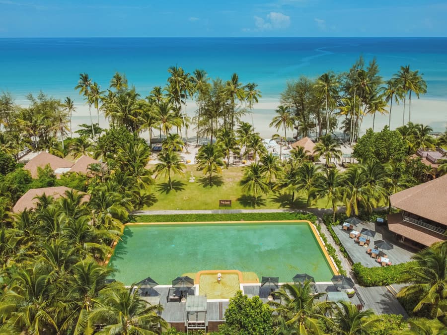 High Season Pool Villa & Spa