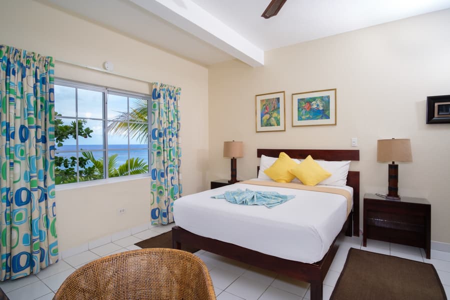 Hibiscus Lodge