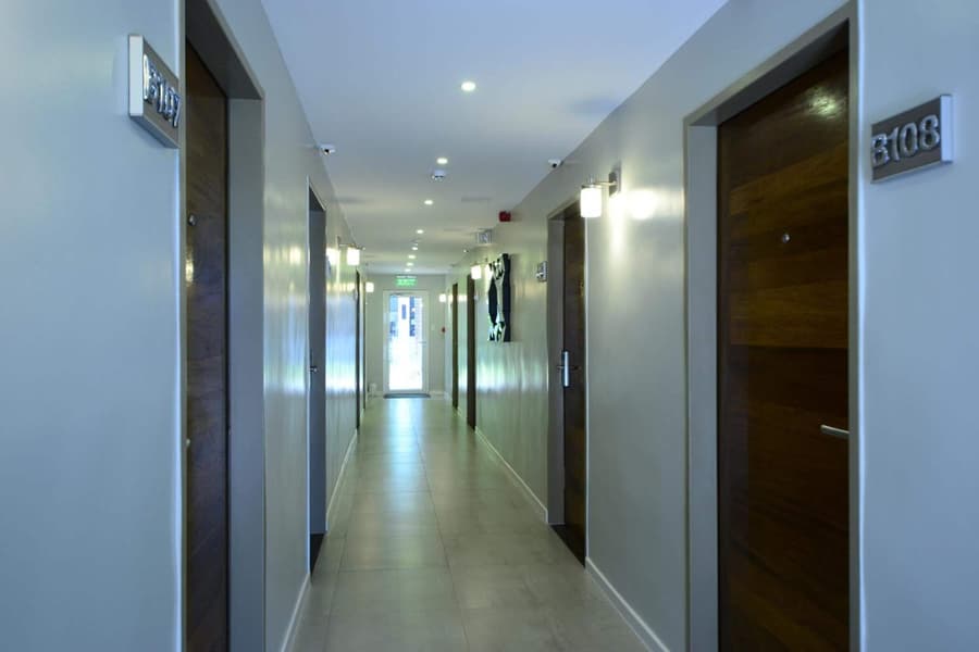Quint's Travelers Inn