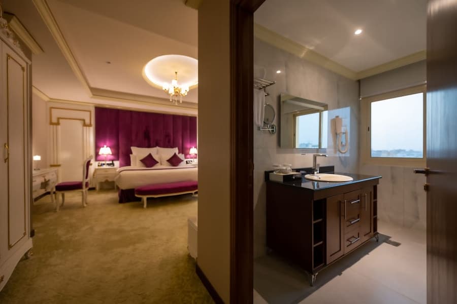 WA hotel