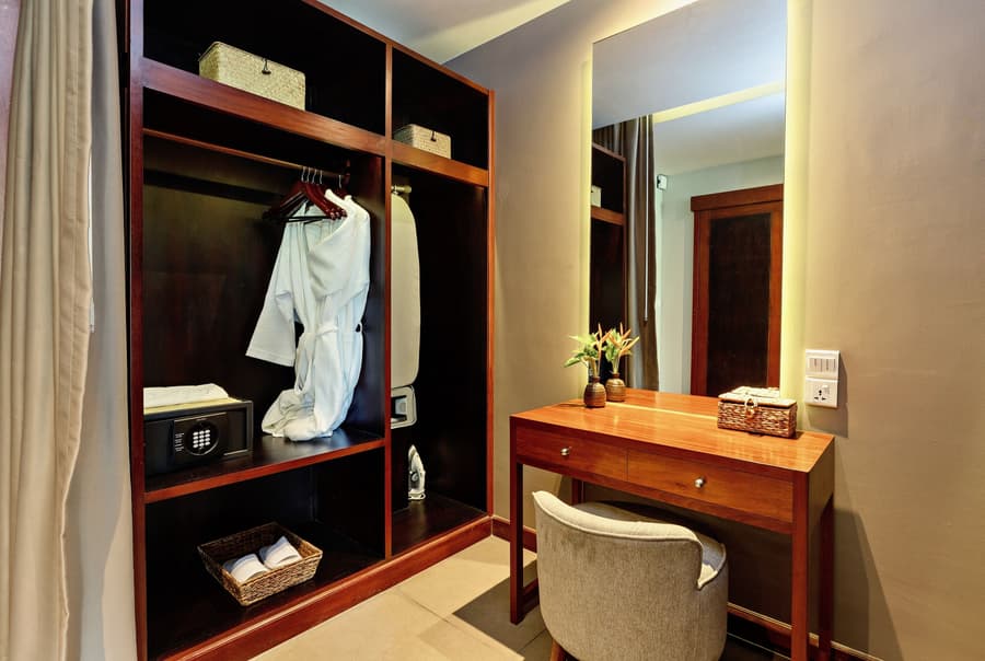 Indra Hotel