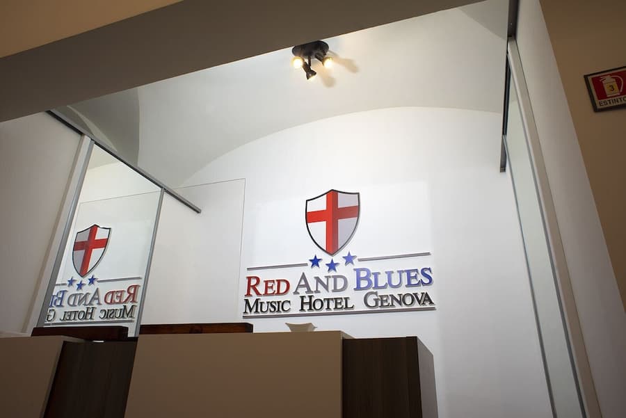 Red And Blues Music Hotel Genova