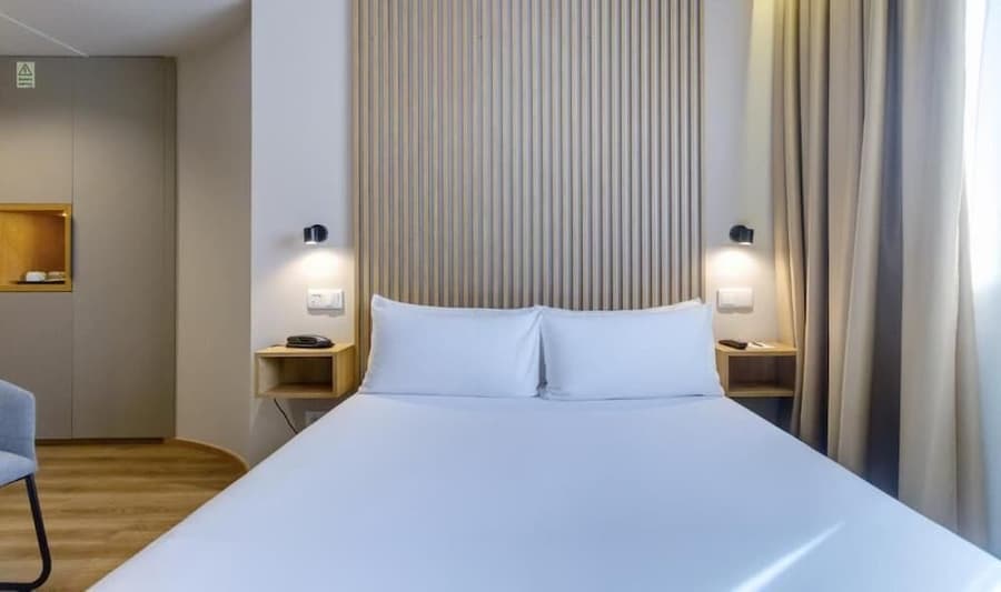room Select Porto