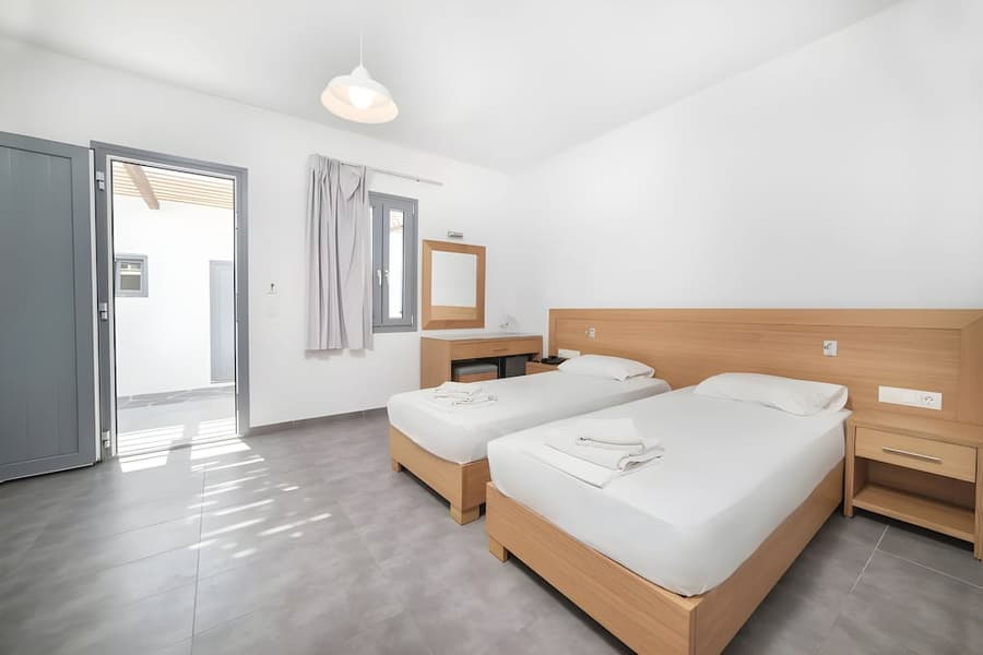 FarOut BeachClub - Rooms & Camping