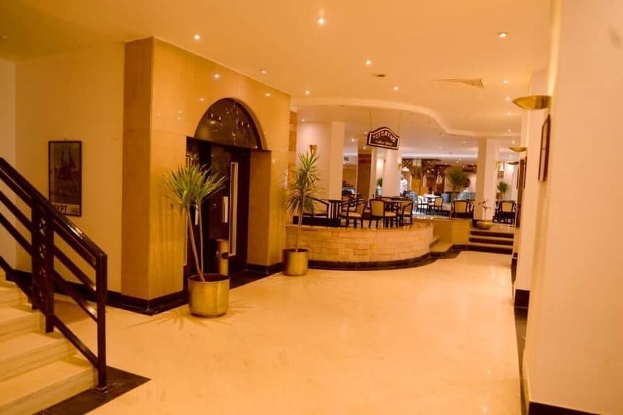 Cleopatra Hotel