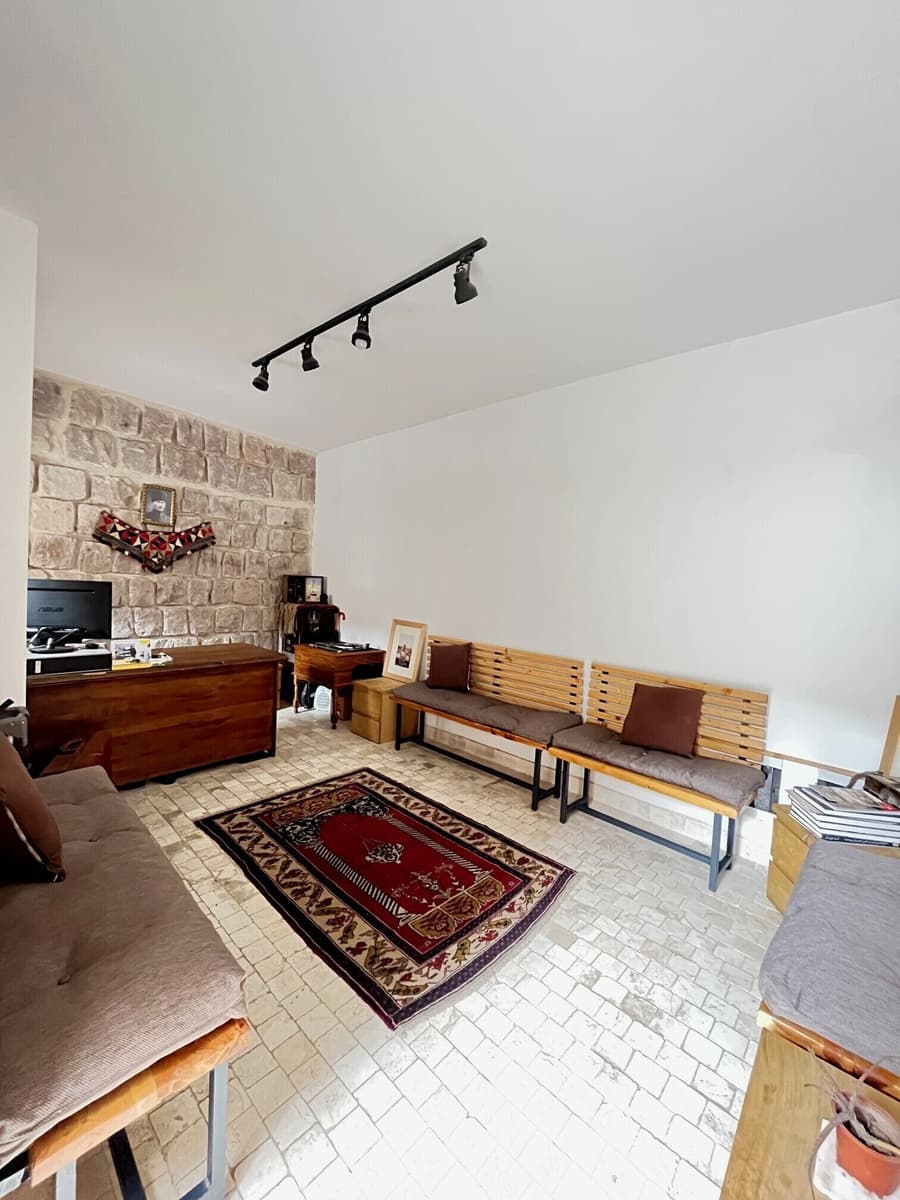 Pinhan Cave Suites