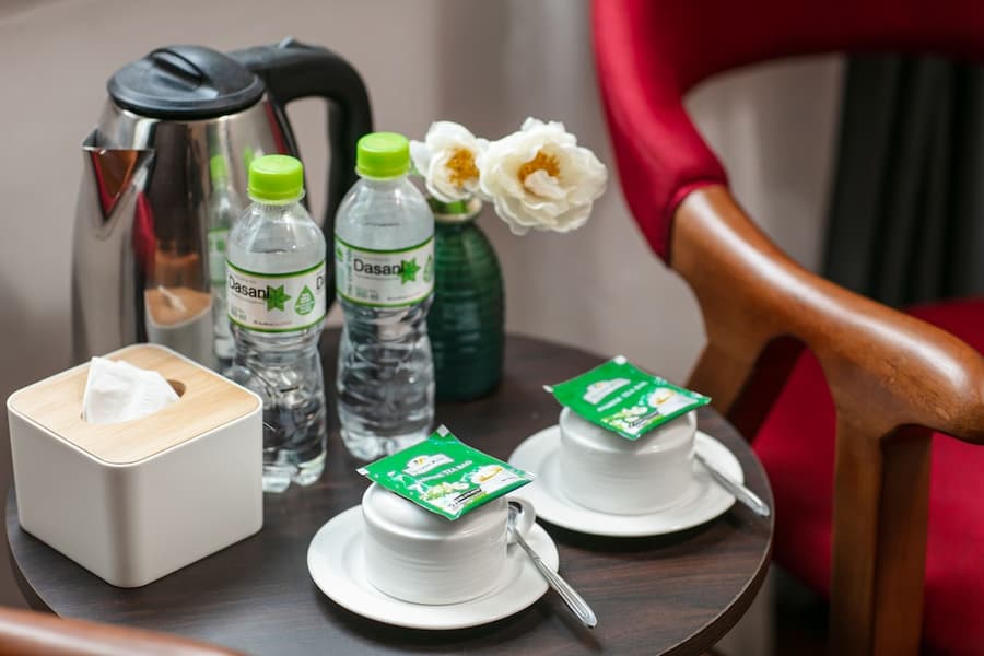 Silk Flower Hotel & Spa