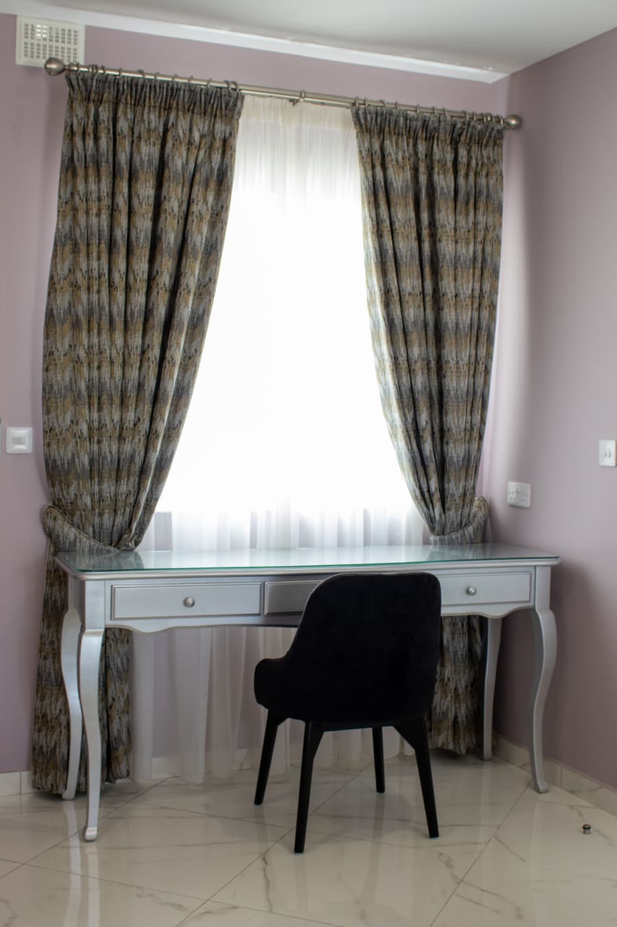 100 Boutique Living