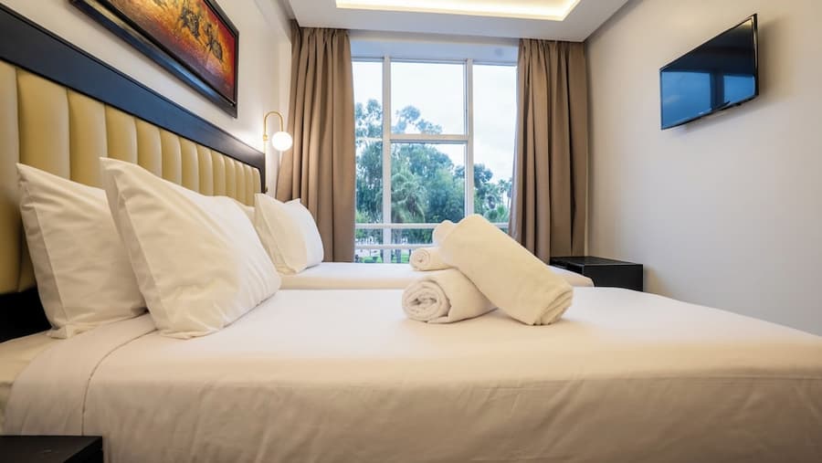 Alwalid Hotel