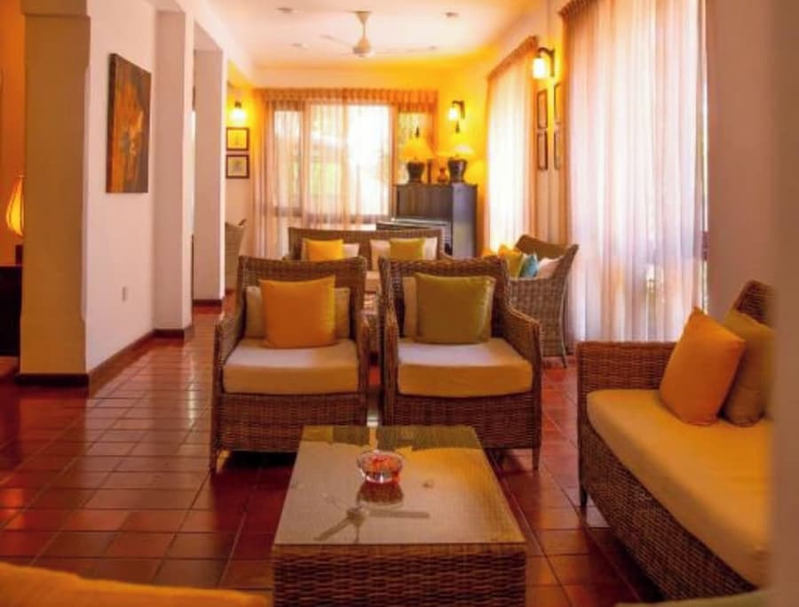 Thilanka Hotel