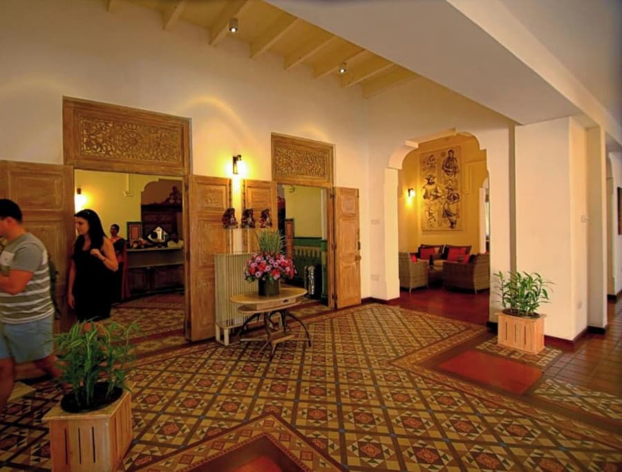 Thilanka Hotel