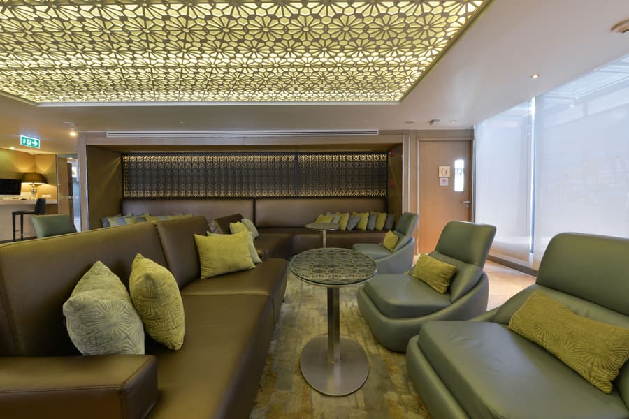 Holiday Inn Express Bangkok Sukhumvit 11 by IHG
