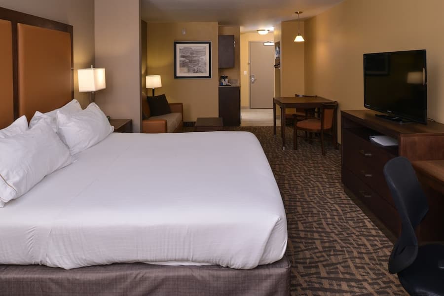 Holiday Inn Express & Suites Page - Lake Powell Area by IHG