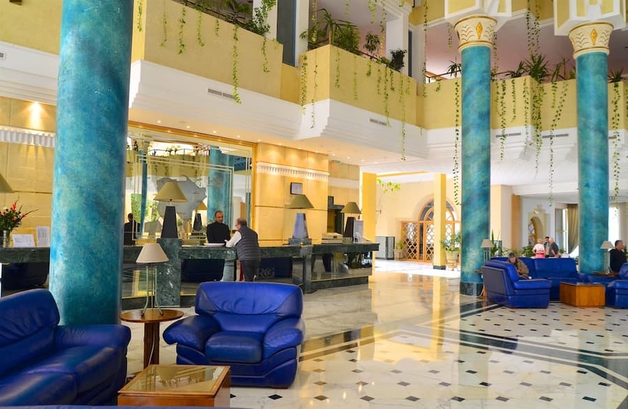Royal Garden Palace (Families and Couples)