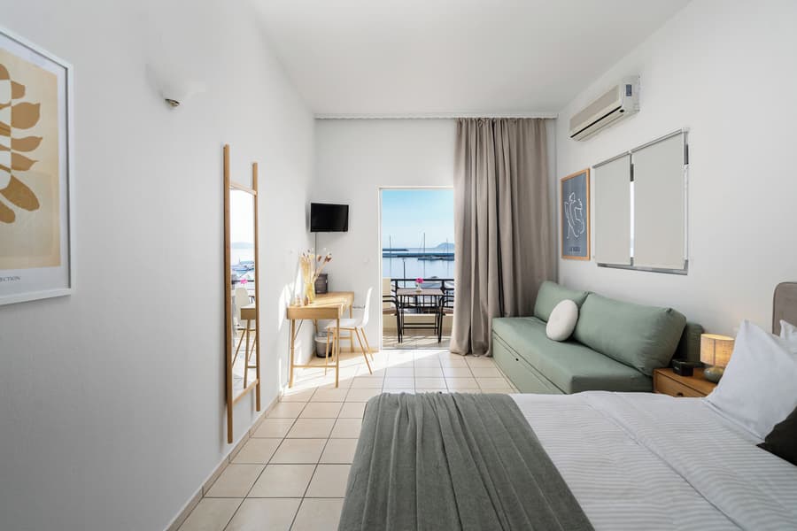 Hotel Flisvos