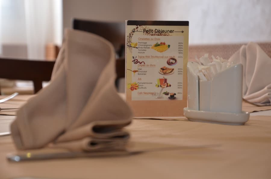 Almas Hotel