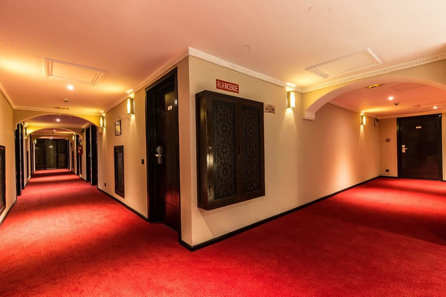 Almas Hotel