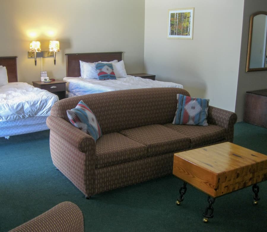 Cedar Hill Lodge