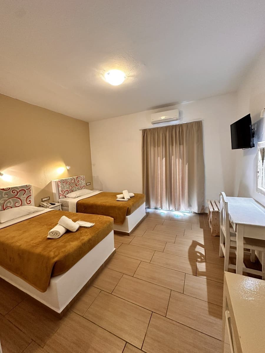 Hotel Omiros